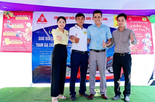 Cty Nam Mỹ cùng Đại lý Thanh Phong Trà Vinh trao tặng quà tết 2022