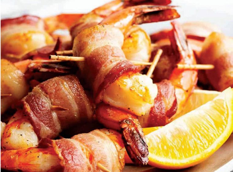 Thịt xông khói cuộn tôm đậm đà